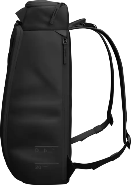 Db Hugger Backpack 20L Black Out 