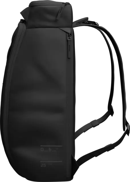 Db Hugger Backpack 25L Black Out 