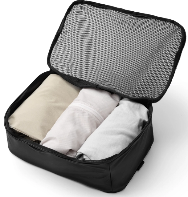 Db Essential Packing Cube Black Out - L 