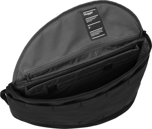 Db Hugger Base Backpack 15L Black Out 