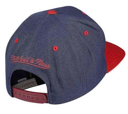 Mitchell & Ness Team Arch Snapback Cavaliers - One Size 