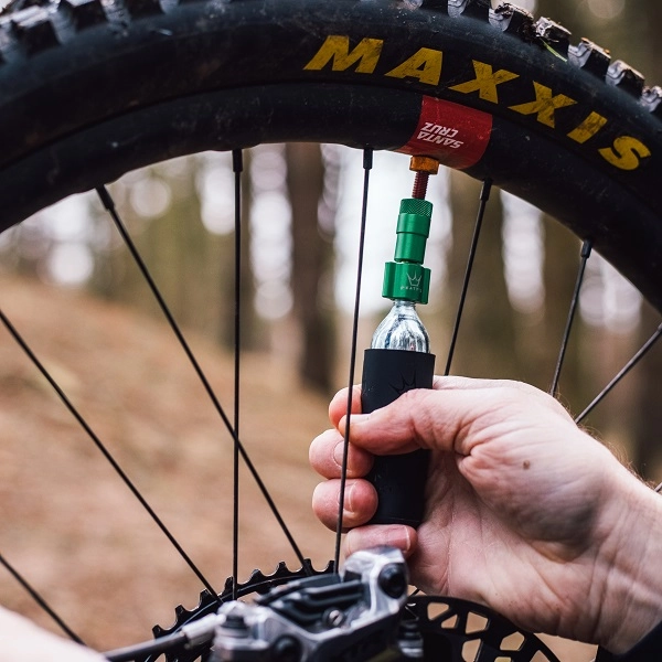 Peaty's Holeshot CO2 Tyre Inflator MTB (25g) - Red 