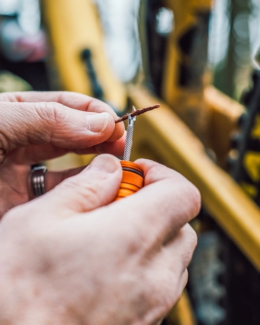 Peaty's Holeshot Tubeless Punc. Plug Kit Punch 